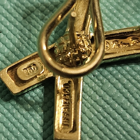 🥰SALE! Tiffany & Co Paloma Picasso 18k yg Signature X Omega Back Earrings - Picture 7 of 12